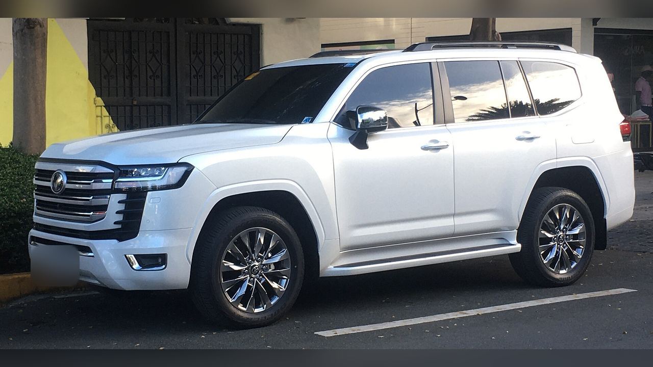 Русификация Toyota Land Cruiser 300 в Вологде
