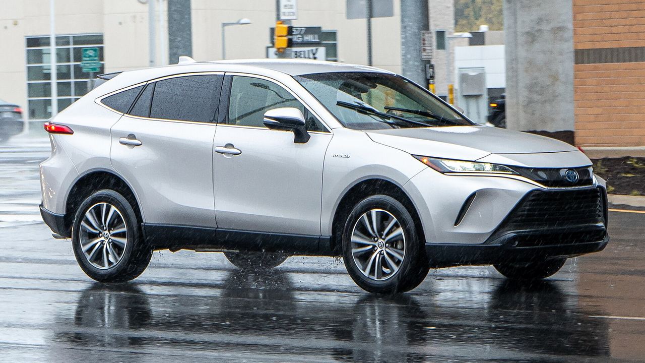 Русификация Toyota Venza в Вологде