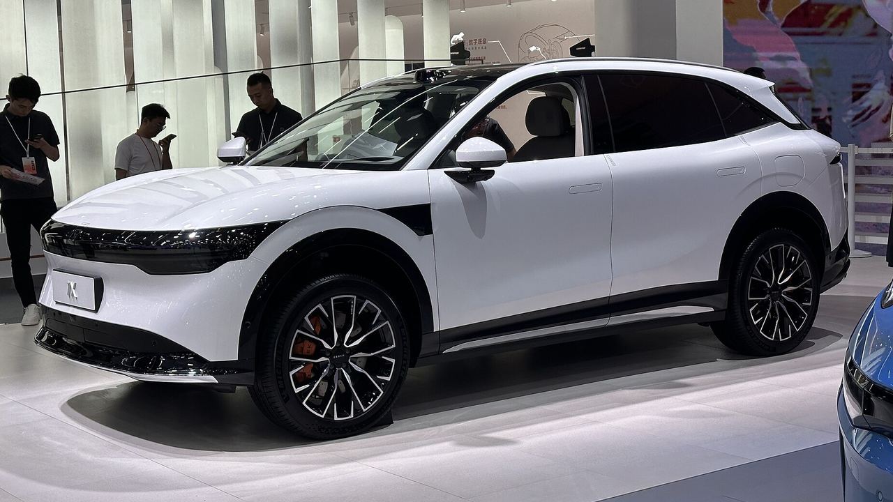 Русификация Zeekr 7X в Вологде